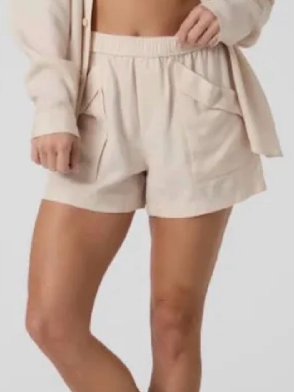 NWT VUORI Trestles Twill Short Size Large Sand Dollar VW3094